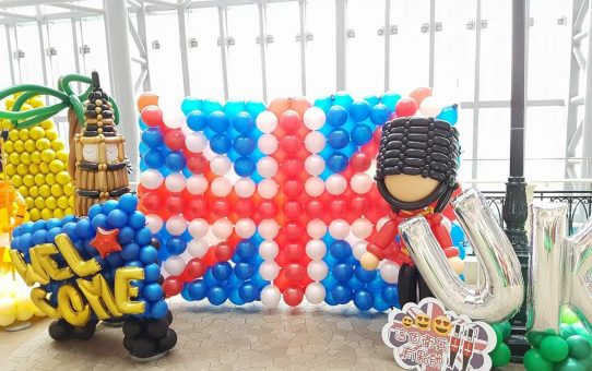 Balloon sculpture_England_Big Ben balloon decoration_氣球英國_氣球衛兵_大笨鐘_氣球佈置_氣球展_台北